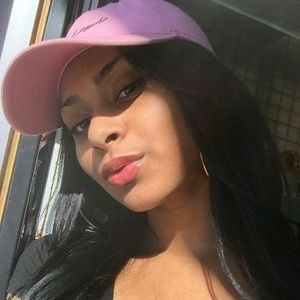 Meet your Posher, Angelicia